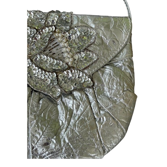VTG 80s Silver Metallic Textured Purse Pocketbook Sequin Floral Applique NYE … - Picture 5 of 14